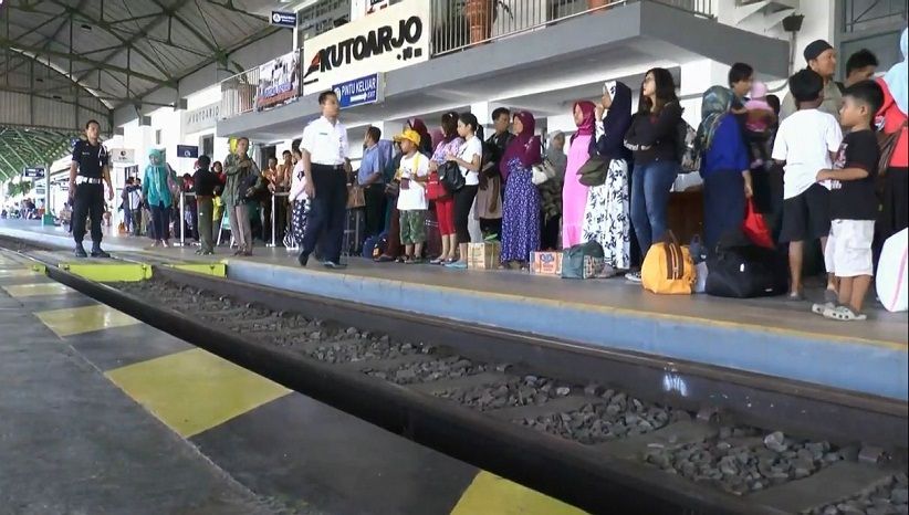 Jelang Tahun Baru, Stasiun Kutoarjo Masih Dipadati Pemudik