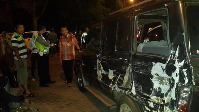 Rem Blong, Bus Rosalia Indah Tabrak 10 Kendaraan di Tol Banyumanik