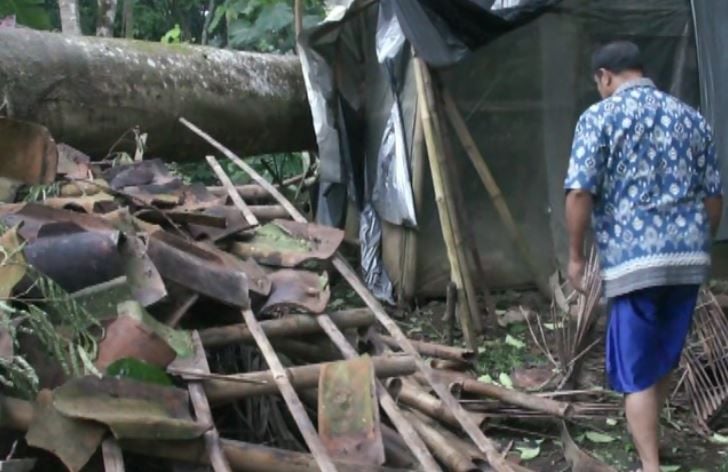 Badai Cempaka Hantam Empat Kecamatan di Purwokerto 