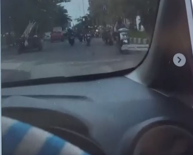 title Pengantar Jenazah Arogan di Makassar Jadi Viral di Medsos Pengantar Jenazah Arogan di Makassar Jadi Viral di Medsos
