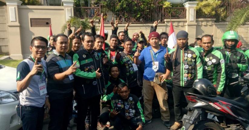 Ratusan Driver Online Protes Aplikator Atas Perlakuan Tak Manusiawi