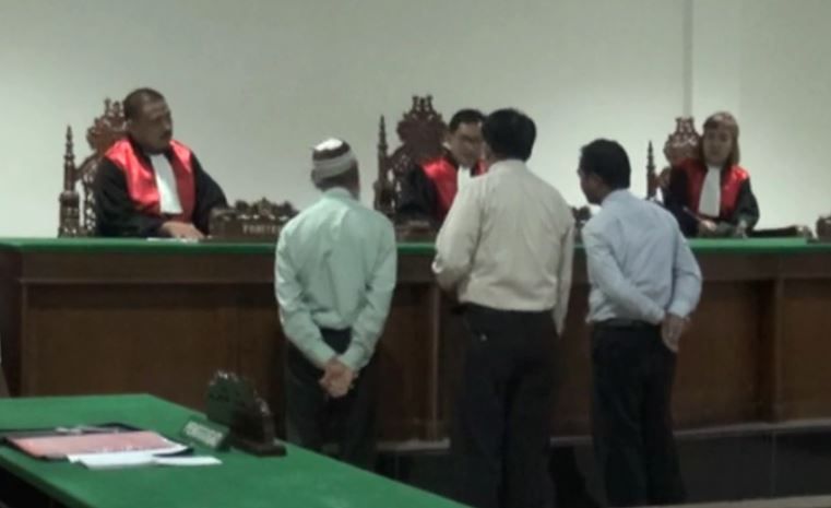 Buruh Tuntut Ganti Rugi Pemkab Mamuju Utara Rp34 Miliar