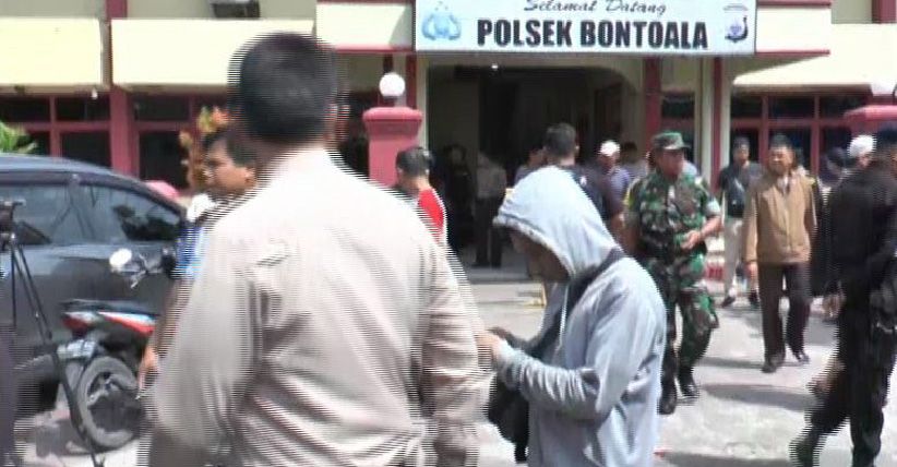 title Teror Bom, Kapolda: Peledak Menyerupai Petasan Berdaya Ledak Rendah  Teror Bom, Kapolda: Peledak Menyerupai Petasan Berdaya Ledak Rendah