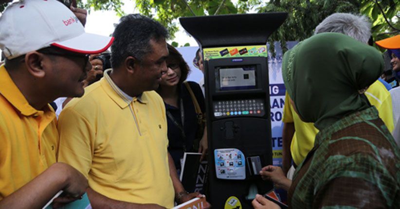 title Pemkot Surabaya Kembali Perluas Layanan Parkir Meter Pemkot Surabaya Kembali Perluas Layanan Parkir Meter