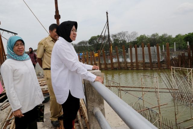 Bangun 7 Rumah Pompa Baru, Risma Optimistis Banjir Teratasi