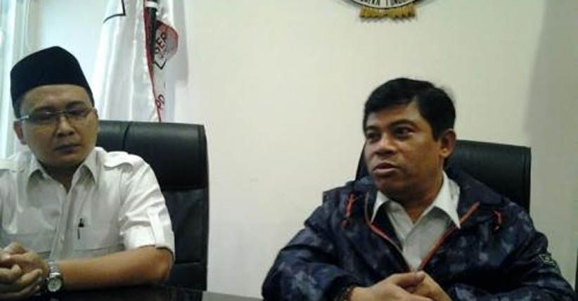 title Rebut Posisi Anas, Poros Tengah Tawarkan 6 Nama ke Gus Ipul Rebut Posisi Anas, Poros Tengah Tawarkan 6 Nama ke Gus Ipul