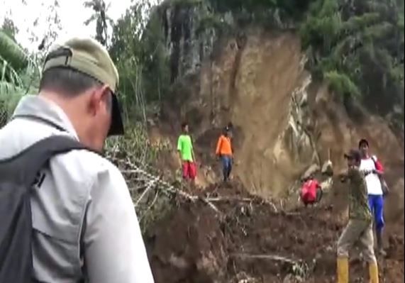 Tanah Retak, PVMBG Minta Warga Satu Desa Direlokasi