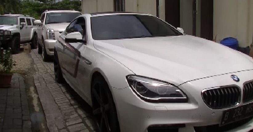 Mobil Mewah dan Moge Abdul Latif Rabu Pagi Dikapalkan ke Jakarta