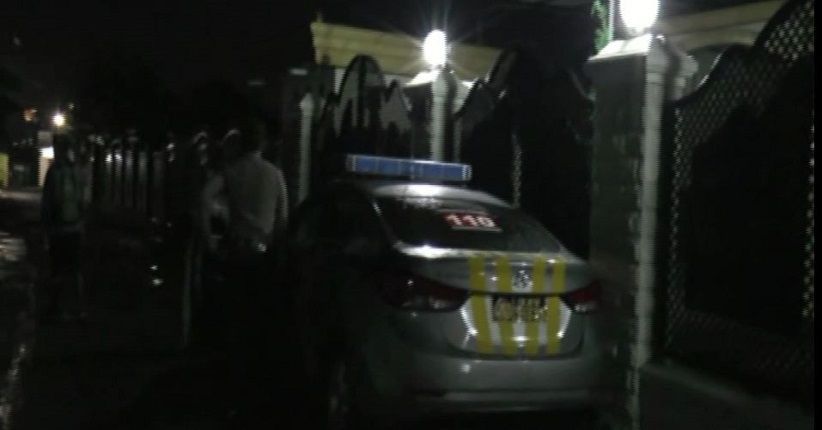 Rumah Pribadi Bupati Lampung Tengah Mustafa Sepi dan Dijaga Polisi