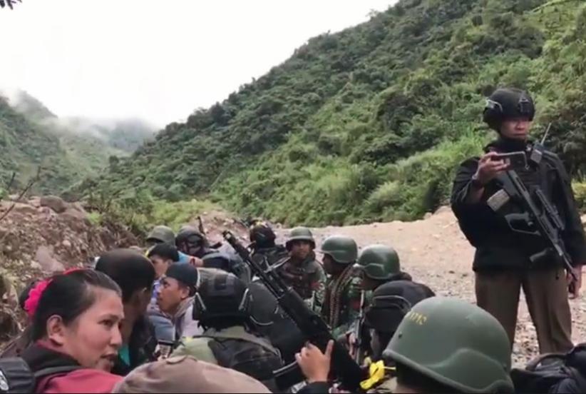 15 Guru Disandera Pemberontak Papua, Ada yang Diperkosa Bergilir