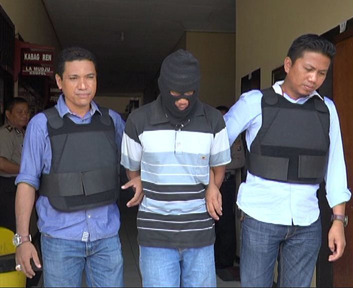 title Ayah Tega Cabuli Anak Tiri hingga Hamil Empat Bulan di Buton Ayah Tega Cabuli Anak Tiri hingga Hamil Empat Bulan di Buton