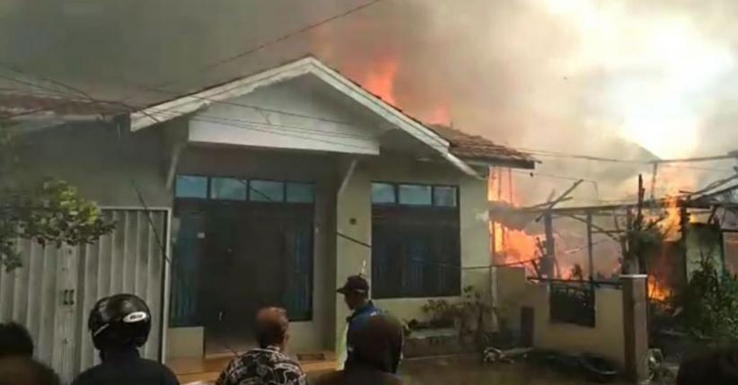 3 Rumah Ludes Terbakar di Pontianak, Diduga akibat Korsleting Listrik