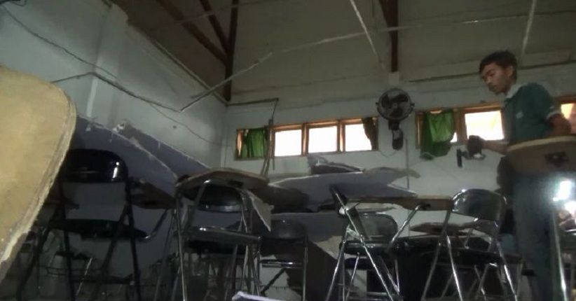 Sedang Ujian, Puluhan Mahasiswa di Palopo Tertimpa Plafon Runtuh