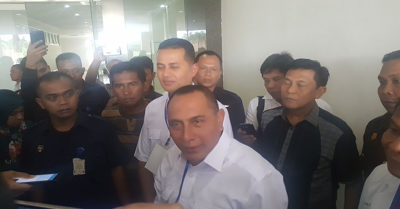 Tes Kesehatan, Pasangan Edy-Ijeck Dicek Jantung dan Paru-paru