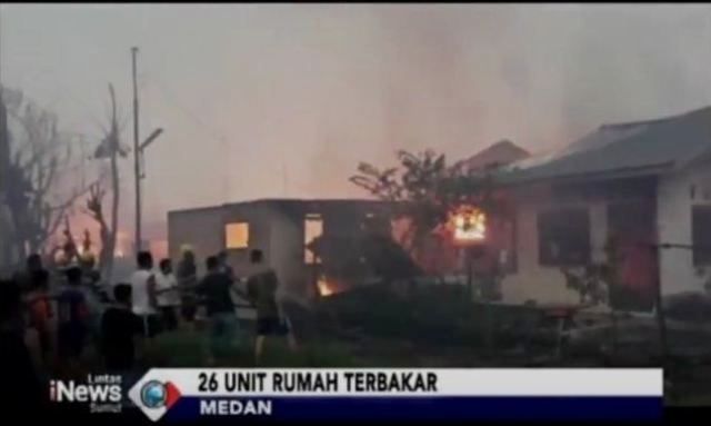 title Puluhan Rumah di Medan Deli Hangus Terbakar, Korban Jiwa Nihil Puluhan Rumah di Medan Deli Hangus Terbakar, Korban Jiwa Nihil