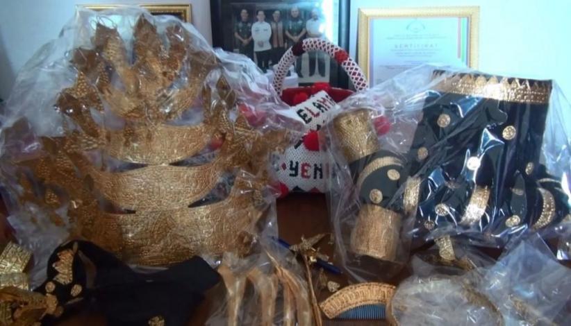 Mahkota Adat yang Akan Dikenakan Kahiyang-Bobby Dibuat Berlapis Emas