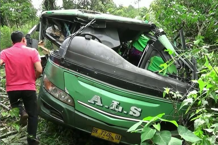 Sebelum Masuk Jurang, Penumpang Tegur Sopir Bus ALS yang Ugal-ugalan