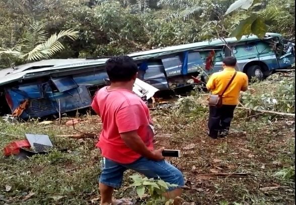 Bus ALS Masuk Jurang di Sipirok, 5 Penumpang Tewas dan Puluhan Luka