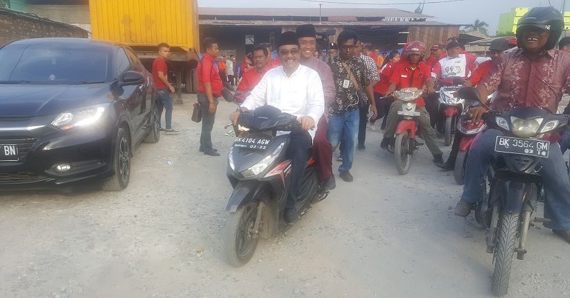 title Djarot Janji Dirikan Mal Pelayanan Publik di Sumut Jika Jadi Gubernur Djarot Janji Dirikan Mal Pelayanan Publik di Sumut Jika Jadi Gubernur