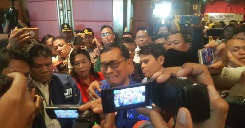 title JR Saragih Dicopot Sebagai Ketua DPD Partai Demokrat Sumut JR Saragih Dicopot Sebagai Ketua DPD Partai Demokrat Sumut