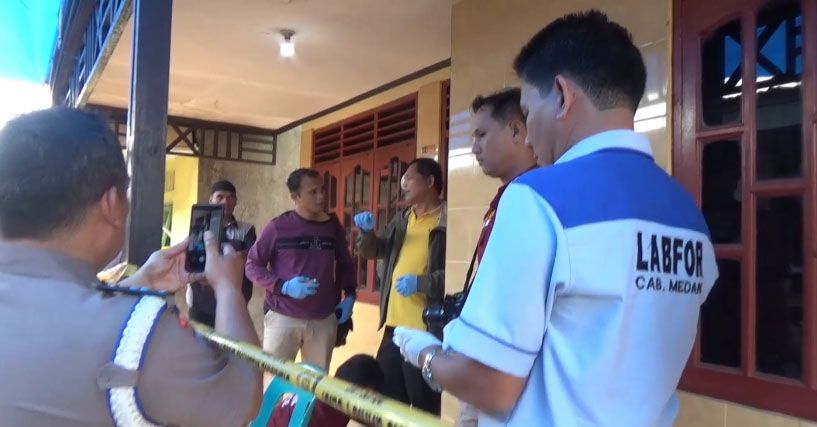 Tim Labfor Polda Sumut Olah TKP Kasus Perwira Polisi Tembak Adik Ipar