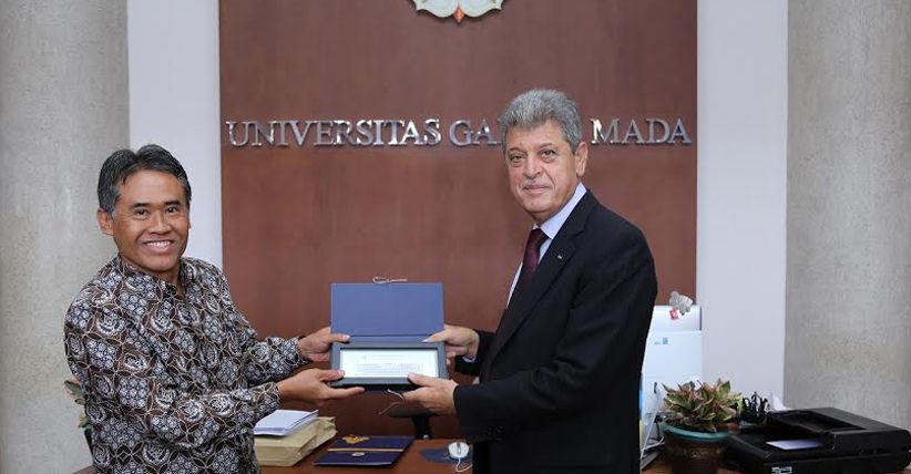 Jajaki Kerjasama Pendidikan, Duta Besar Palestina Kunjungi UGM