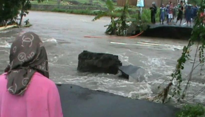 Ratusan Warga Terdampak Banjir di Bantul Kesulitan Akses Keluar