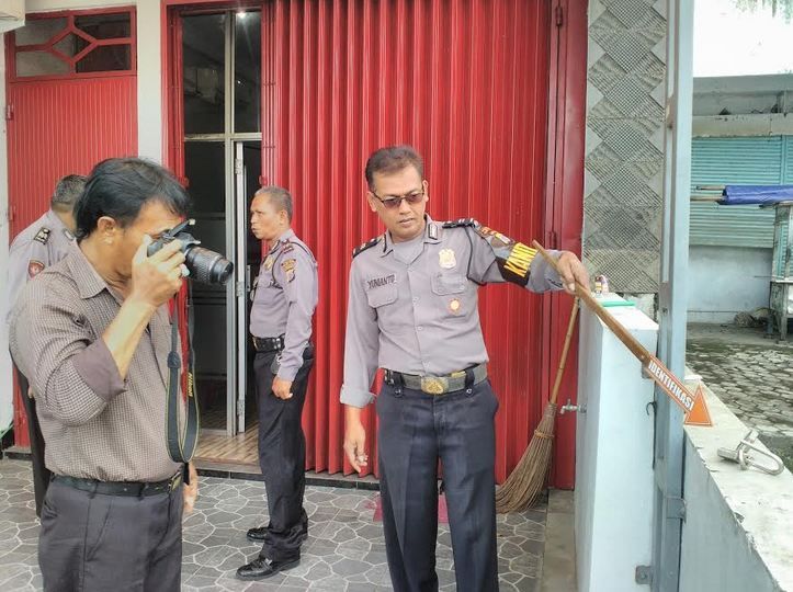 Grapari Telkomsel Wates Dibobol, Brankas Digondol