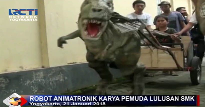 Pemuda Jebolan SMK di Yogya Ini Sukses Buat Robot Berjalan