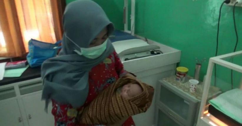 Penemuan Bayi Perempuan di Pinggir Sungai Gegerkan Warga Bojonegoro