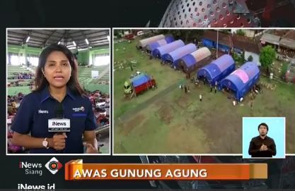 Pengungsi Terus Berdatangan ke GOR Swecapura 