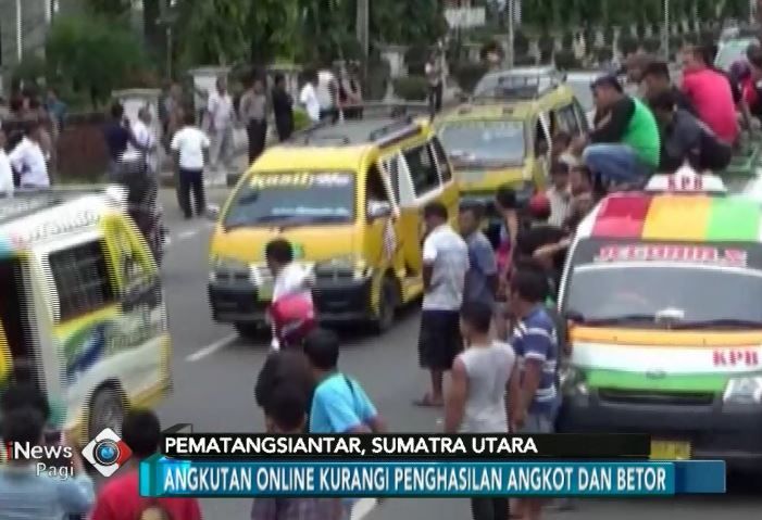 Sopir Angkot dan Bentor Sweeping Angkutan Online