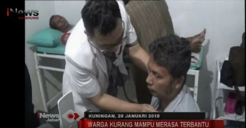 Dokter Inspiratif, Berikan Pengobatan Gratis bagi Warga