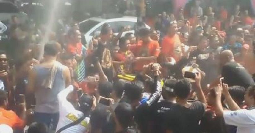 title Viral, 3 Penari Goyang Vulgar di Lokasi Wisata Pantai Kartini Jepara Viral, 3 Penari Goyang Vulgar di Lokasi Wisata Pantai Kartini Jepara