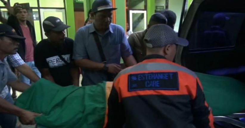 title Seorang Aremania Korban Kerusuhan Stadion Kanjuruhan Meninggal Dunia Seorang Aremania Korban Kerusuhan Stadion Kanjuruhan Meninggal Dunia