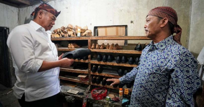 Ini Sesumbar Tb Hasanuddin soal Masa Depan Pengrajin Cibaduyut