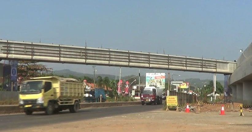 Ada Pemasangan Grider, Arus Lalin di Pantura Batang Akan Buka Tutup