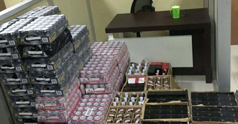 Polda Papua Barat Amankan 1.787 Botol Miras Impor Ilegal
