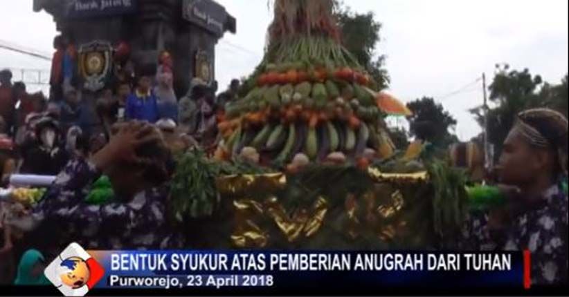 Menyambut Purworejo 2020, Warga Gelar Kirab Budaya Merti Desa