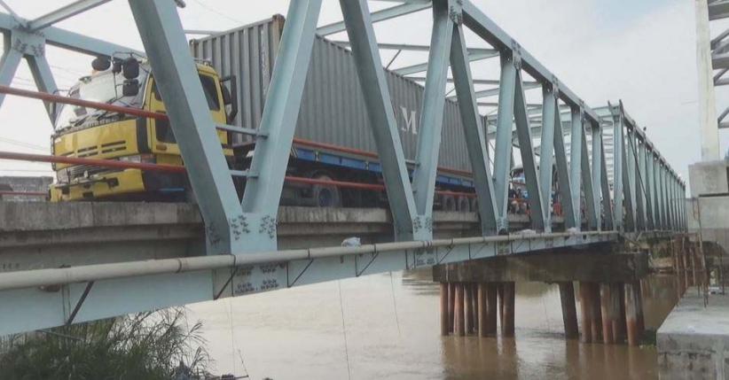 Rawan Ambrol, BBPJN Imbau Kendaraan Berat Jaga Jarak saat di Jembatan