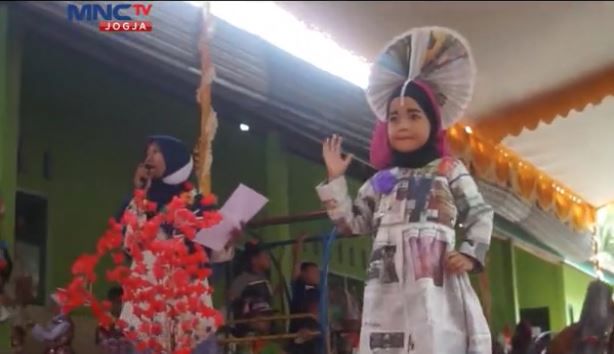 Anak TK di Kebumen Gelar Fashion Show dari Barang Bekas