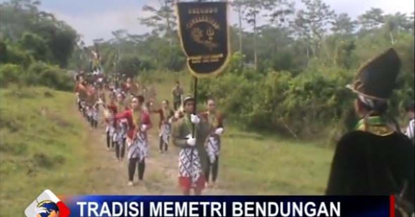 title Pancaroba, Warga Lereng Merapi Gelar Tradisi Memetri Bendungan Pancaroba, Warga Lereng Merapi Gelar Tradisi Memetri Bendungan