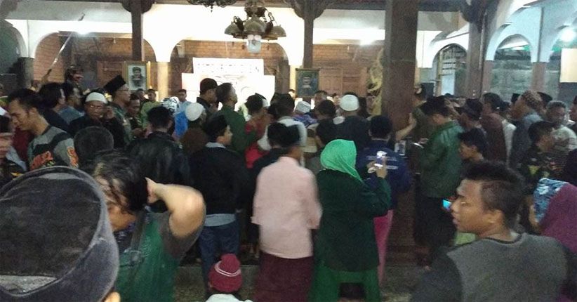 title Kena Serangan Jantung, Begini Kronologi Meninggalnya Enthus Susmono Kena Serangan Jantung, Begini Kronologi Meninggalnya Enthus Susmono