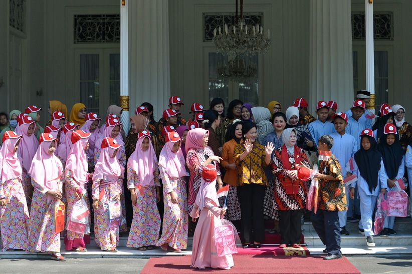 Iriana Jokowi Hibur 500 Anak Yatim Piatu di Yogyakarta - Bagian 3