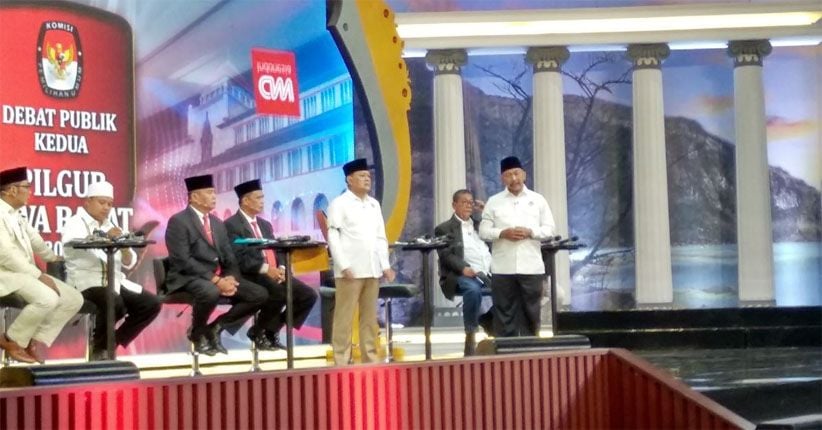 title Pengamat Nilai Kaus Ganti Presiden di Debat Pilgub Jabar Tak Melanggar Pengamat Nilai Kaus Ganti Presiden di Debat Pilgub Jabar Tak Melanggar