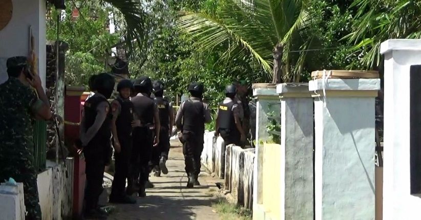 title Densus 88 Kembali Tangkap Terduga Teroris di Probolinggo Densus 88 Kembali Tangkap Terduga Teroris di Probolinggo