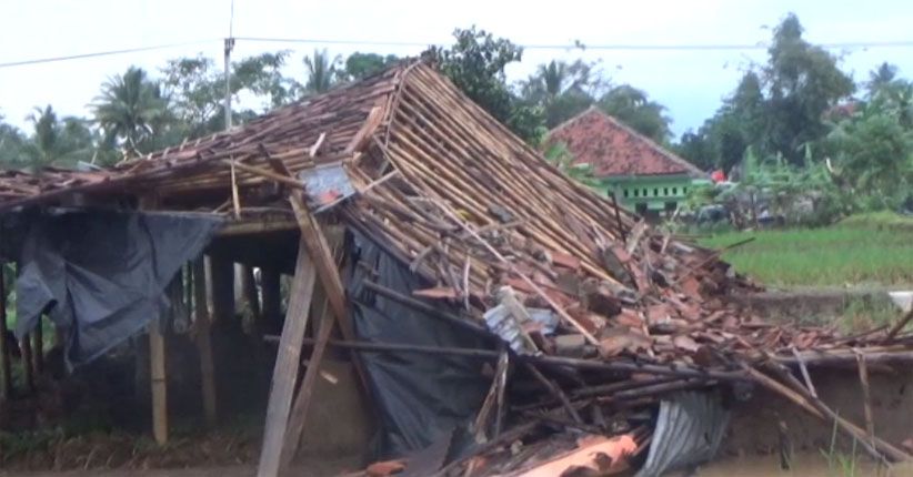 Puluhan Rumah Warga di Kuningan Rusak Diterjang Angin Puting Beliung