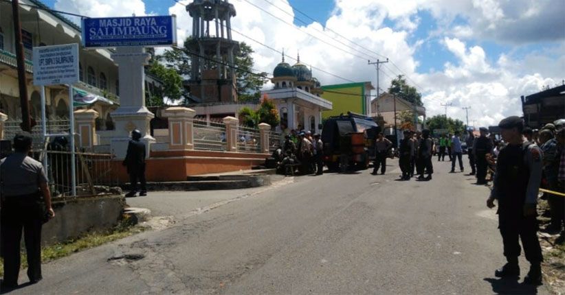 Benda Mirip Bom Gemparkan Jamaah Masjid Raya Salimpaung Tanah Datar Bagian 1