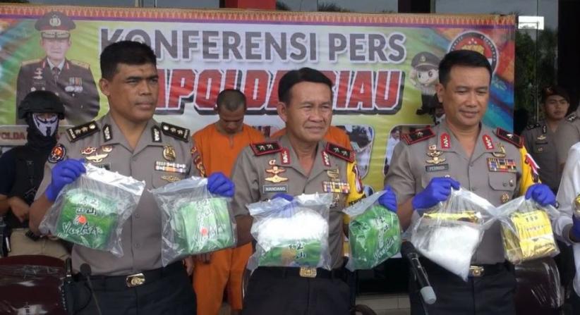 Polisi Tangkap 3 Kurir Narkoba, 41 Kg Sabu Dan 44.000 Ekstasi Disita