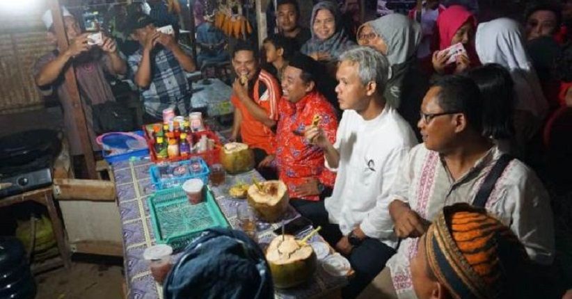 Warga Pemalang Nobar Film Perjuangan Ganjar Pranowo